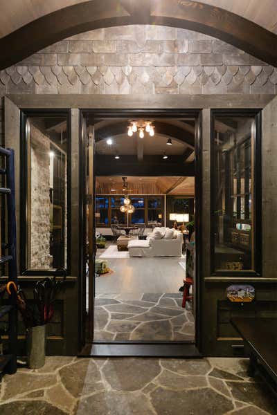  Craftsman Beach House Entry and Hall. Lake House by Paul Hardy Design Inc..