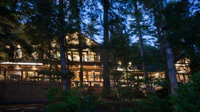  Cottage Beach House Exterior. Lake House by Paul Hardy Design Inc..
