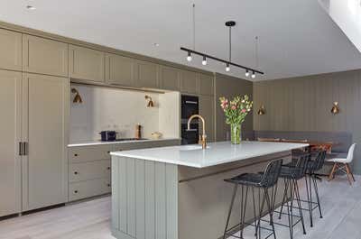 Contemporary Family Home Kitchen. Chelsea by Tamzin Greenhill.