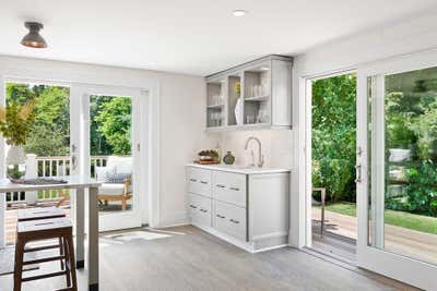  Beach Style Beach House Kitchen. East Hampton Village by Halcyon Design, LLC.