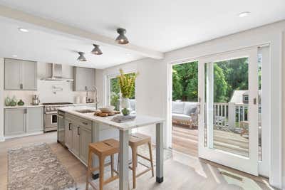  Beach Style Beach House Kitchen. East Hampton Village by Halcyon Design, LLC.