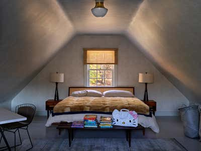  Mid-Century Modern Farmhouse Country House Bedroom. Connecticut Cottage by Hendricks Churchill.