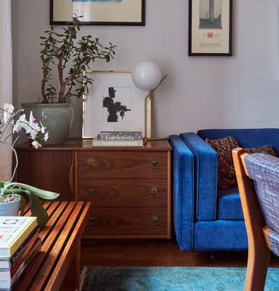  Transitional Family Home Living Room. Blackstone by KitchenLab | Rebekah Zaveloff Interiors.