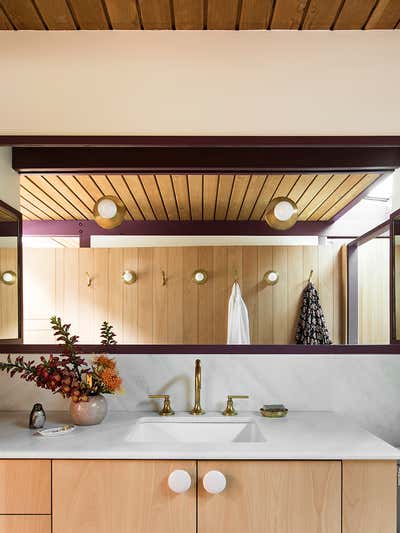  Mid-Century Modern Family Home Bathroom. Altadena by Reath Design.