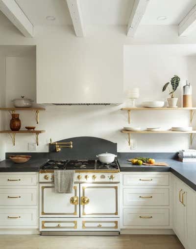  Country Kitchen. Carroll Gardens Townhouse  by The Brooklyn Home Co..