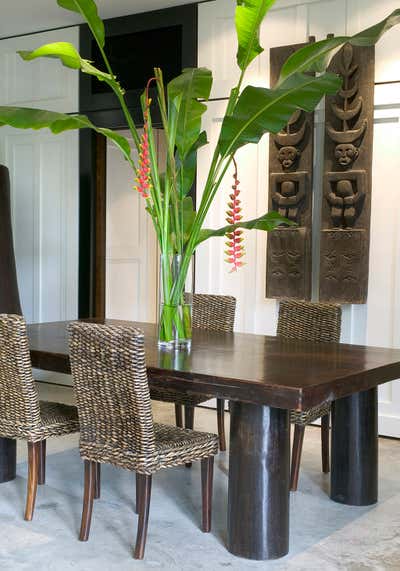  Tropical Family Home Dining Room. Rock House by Strang Architecture.
