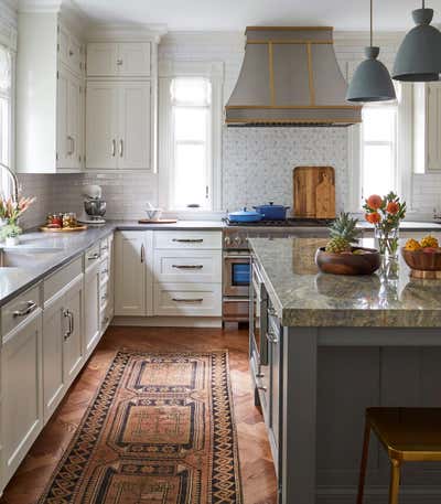  Preppy Family Home Kitchen. Kenilworth by KitchenLab | Rebekah Zaveloff Interiors.
