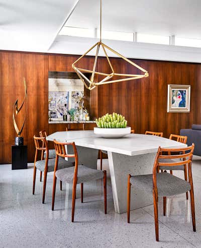 Mid-Century Modern Dining Room. LA CASA BEA by Luisfern5 Creative Design Agency.