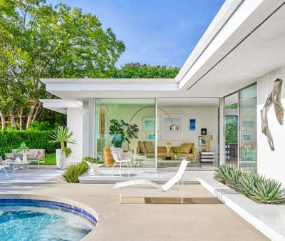  Tropical Family Home Exterior. LA CASA BEA by Luisfern5 Creative Design Agency.