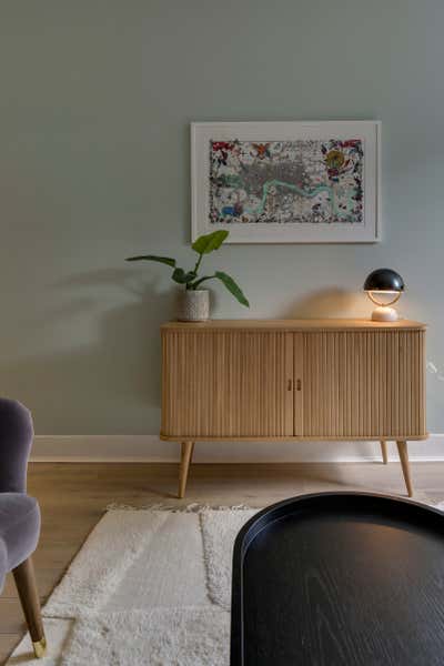  Modern Apartment Living Room. Hackney Boudoir by Cinquieme Gauche.