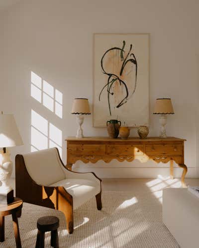 Contemporary Vacation Home Living Room. Sag Harbor by Anna Karlin.