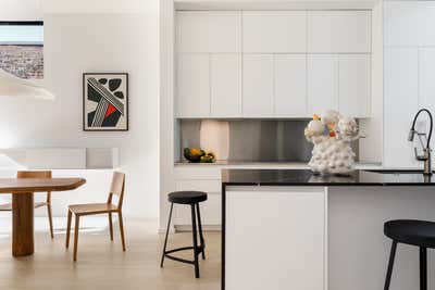  Minimalist Family Home Kitchen. Modern Gallery Home by Studio 6F.