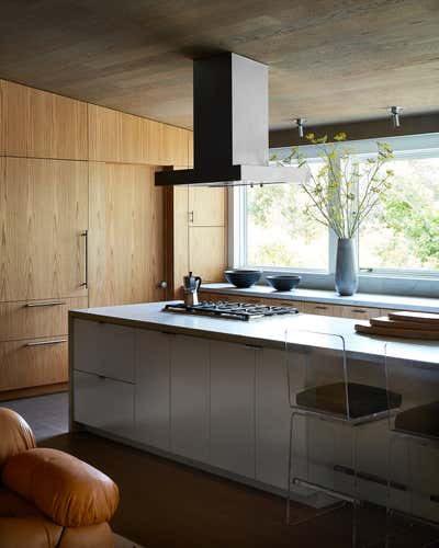  Mid-Century Modern Family Home Kitchen. The ’70s Rêve by Chroma.
