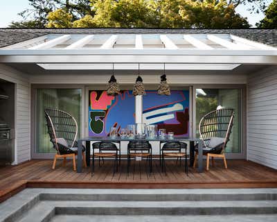  Mid-Century Modern Family Home Patio and Deck. The ’70s Rêve by Chroma.