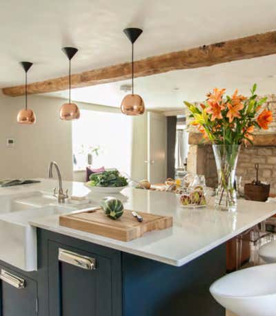  Country Organic Vacation Home Kitchen. Cotswold Cottage by Astman Taylor.