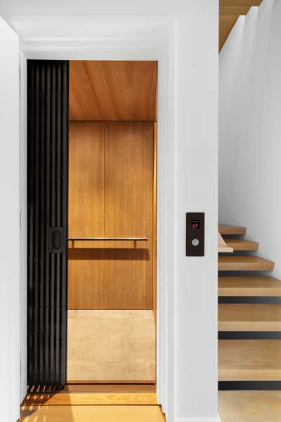 Modern Entry and Hall. Cobble Hill Townhouse by Workshop APD.