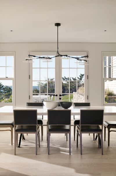  Beach Style Beach House Dining Room. Nantucket Harbor Compound by Workshop APD.