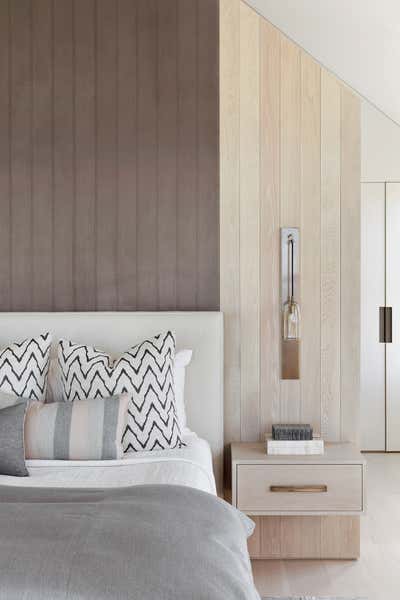  Transitional Beach House Bedroom. Nantucket Harbor Compound by Workshop APD.