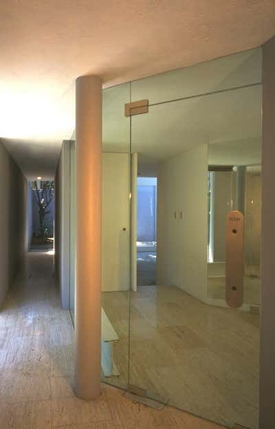  Modern Family Home Entry and Hall. Casa Lila or The Glass House by Jerry Jacobs Design.
