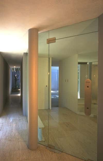 Contemporary Entry and Hall. Casa Lila or The Glass House by Jerry Jacobs Design.