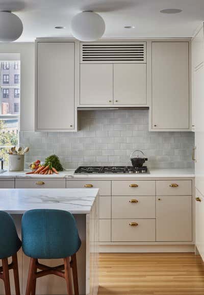  Mid-Century Modern Apartment Kitchen. 5th Avenue by Sigmar.