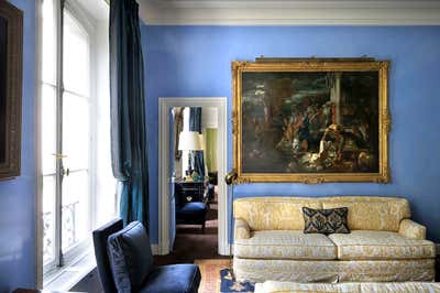  Traditional Apartment Living Room. Paris Pied-à-Terre by Robert Couturier, Inc..