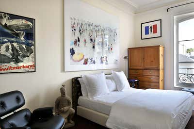  Mid-Century Modern Apartment Bedroom. Paris Pied-à-Terre by Robert Couturier, Inc..