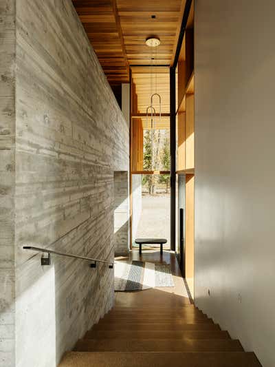 Modern Entry and Hall. Riverbend by CLB Architects.