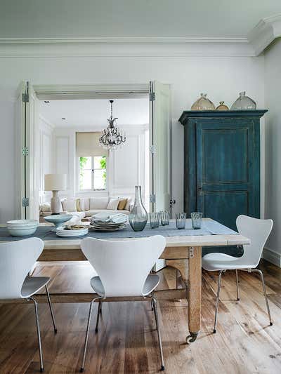 Arts and Crafts Dining Room. CITY FAMILY HOME (N London) by Marion Lichtig.