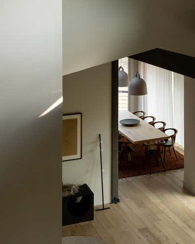  Contemporary Western Country House Dining Room. The Meadow House by Susannah Holmberg Studios.