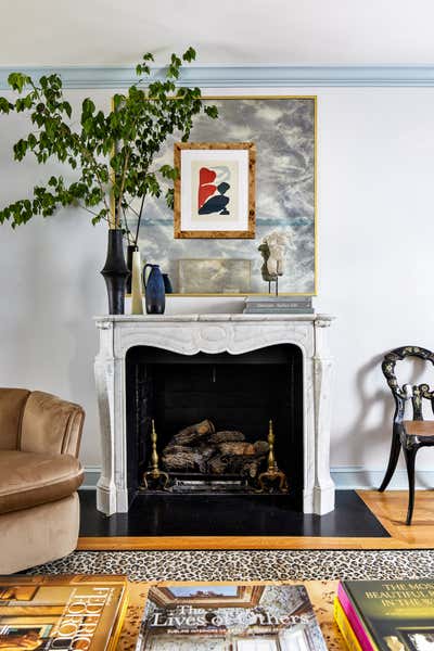  Mid-Century Modern Family Home Living Room. Framebridge x Zoe Feldman Design by Zoe Feldman Design.