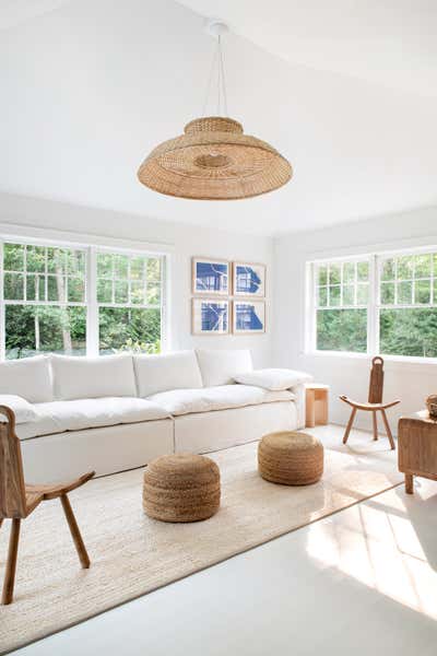 Vacation Home Living Room. Owl House - Hamptons Getaway by Chango & Co..
