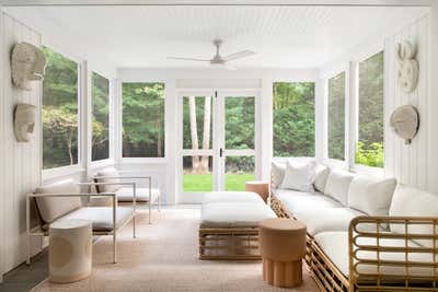  Vacation Home Living Room. Owl House - Hamptons Getaway by Chango & Co..