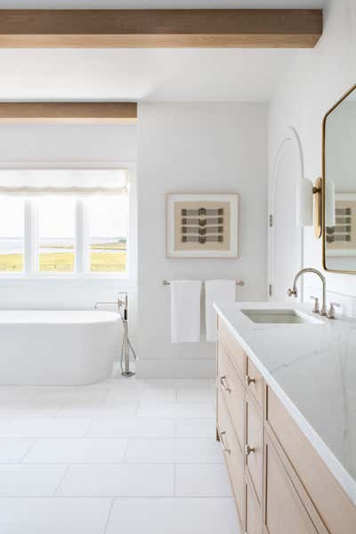  Contemporary Family Home Bathroom. Rumson Waterfront by Chango & Co..