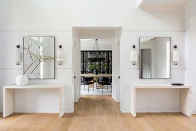 Contemporary Entry and Hall. Cold Spring Harbor by Chango & Co..