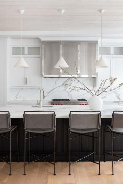  Contemporary Family Home Kitchen. Cold Spring Harbor by Chango & Co..