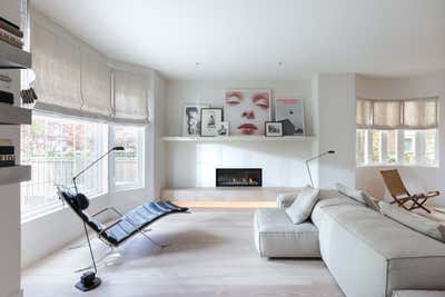  Minimalist Modern Family Home Living Room. Still Life House by Untitled Design Agency.