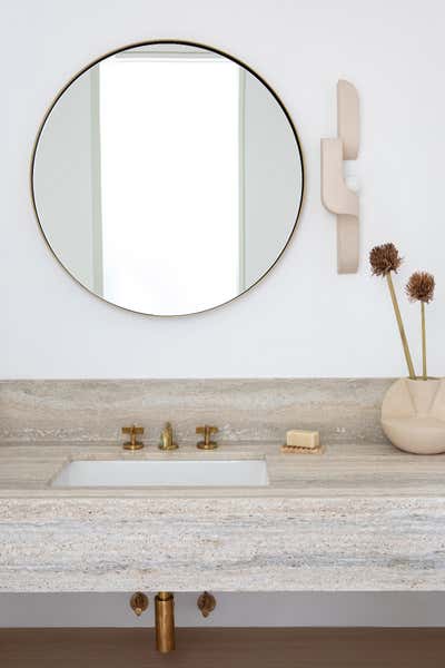 Contemporary Country House Bathroom. Hamptons Modern by Chango & Co..