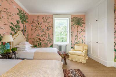  Tropical Maximalist Country House Bedroom. Oxfordshire by Samantha Todhunter Design Ltd..
