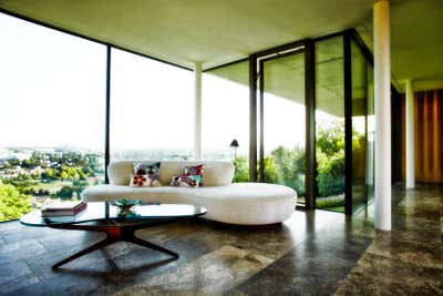  Eclectic Living Room. Villa by Robert Stephan Interior.