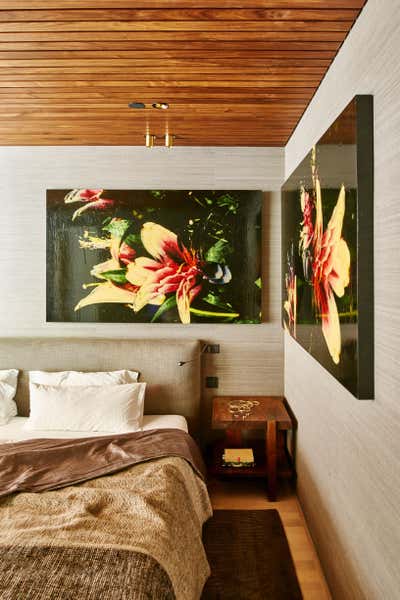  Modern Family Home Bedroom. Bungalow by Robert Stephan Interior.