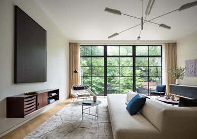  Traditional Living Room. Brooklyn Townhouse by Rees Roberts & Partners.