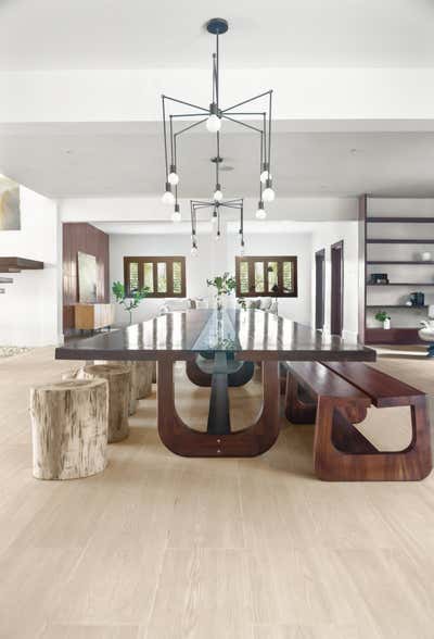 Coastal Modern Vacation Home Dining Room. Whitehouse Jamaica Project by Ishka Designs Inc..