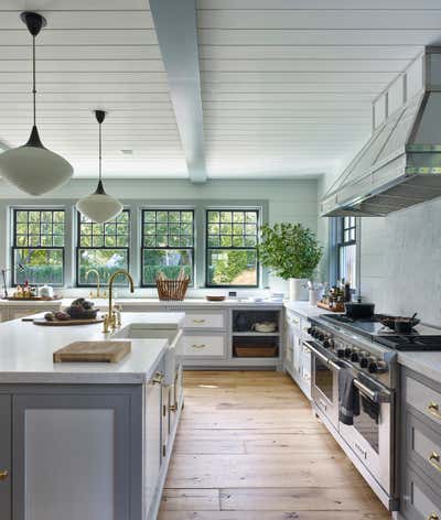 Modern Kitchen. East Hampton Village by Dan Scotti Design.