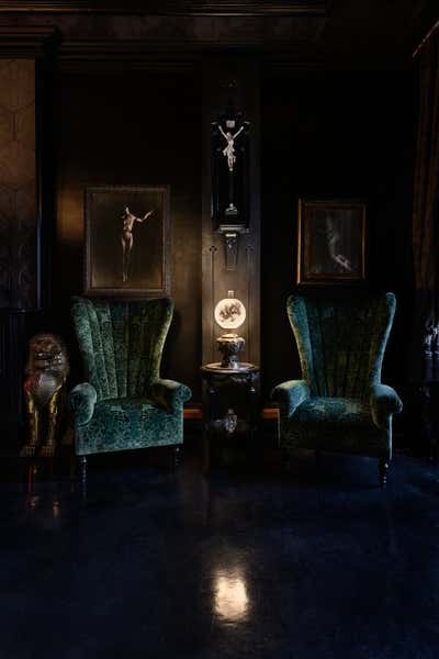  Maximalist Living Room. Raven Vanguard House  by Raven Vanguard Design Studio, LLC.