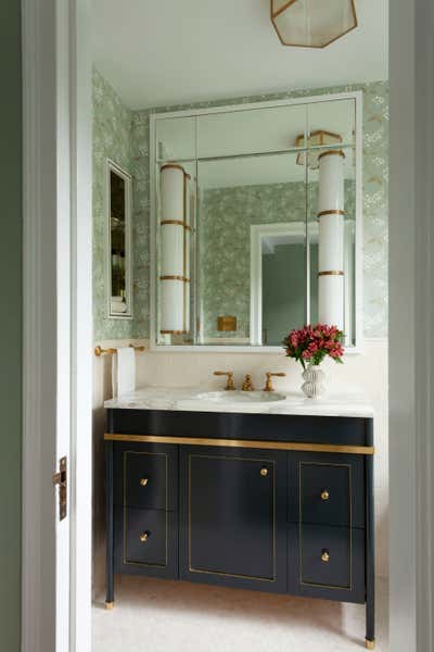  Traditional Apartment Bathroom. Prospect Park West by Studio SFW.