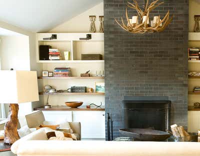  Industrial Rustic Beach House Living Room. Amagansett Home by Studio SFW.