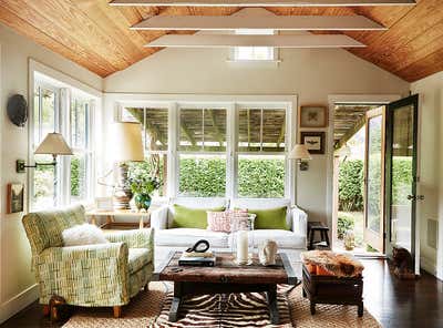  Preppy Rustic Beach House Living Room. Hamptons Cottage by Studio SFW.
