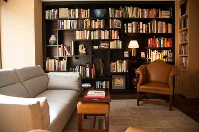  Modern Office and Study. Artists Pied-a-Terre by Dana Nicholson Studio Inc..