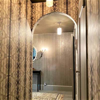  Hollywood Regency Entry and Hall. Ladies Pied-a-Terre by Dana Nicholson Studio Inc..